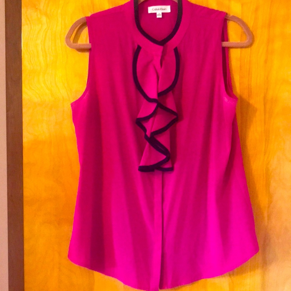 Beautiful Ruffled Button-Down Tank